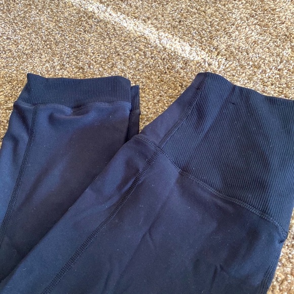 Nike Dri-Fit black M crop leggings - Picture 4 of 4